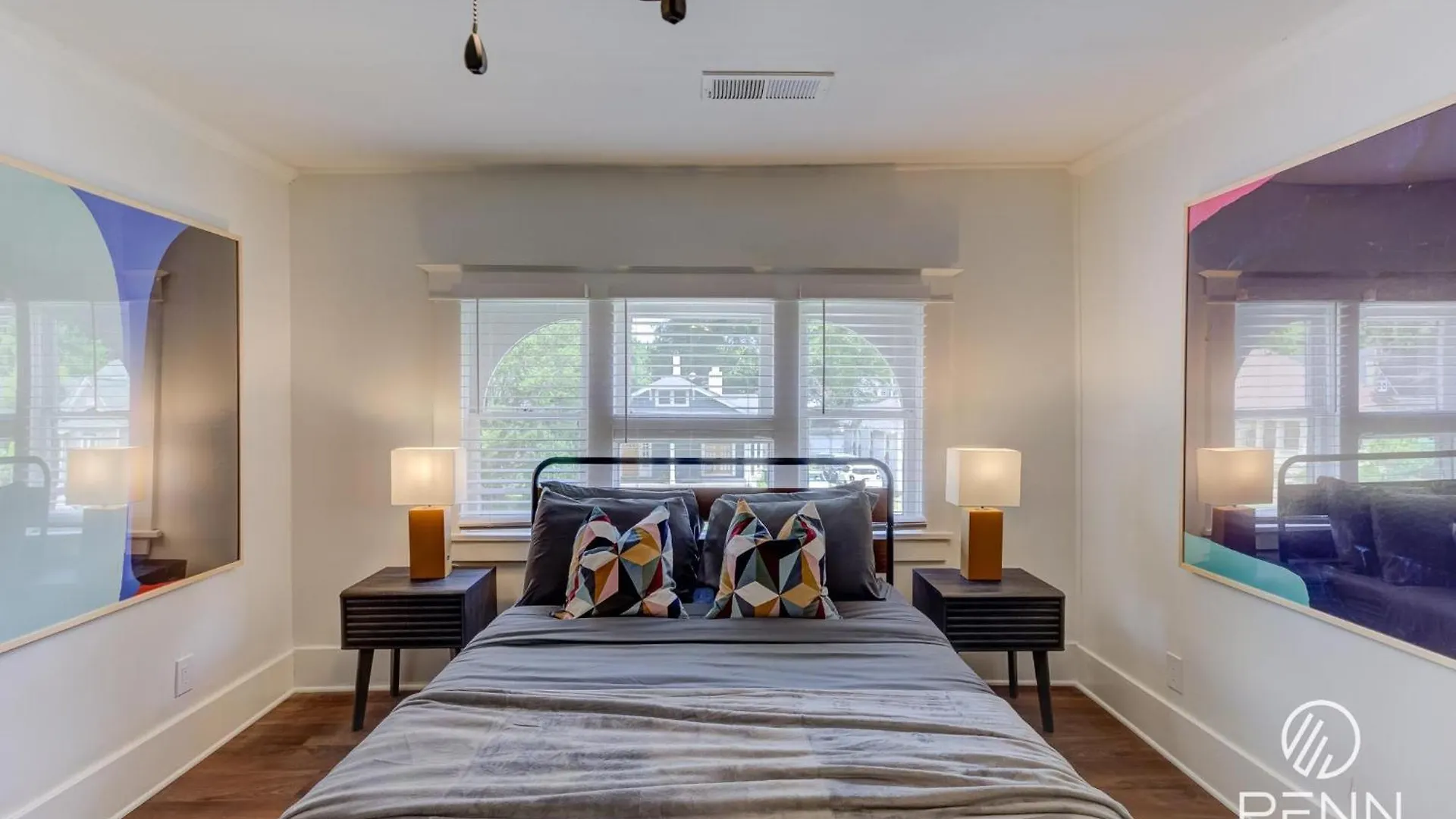 Central, Bright & Modern In Cooper Young Memphis Holiday home