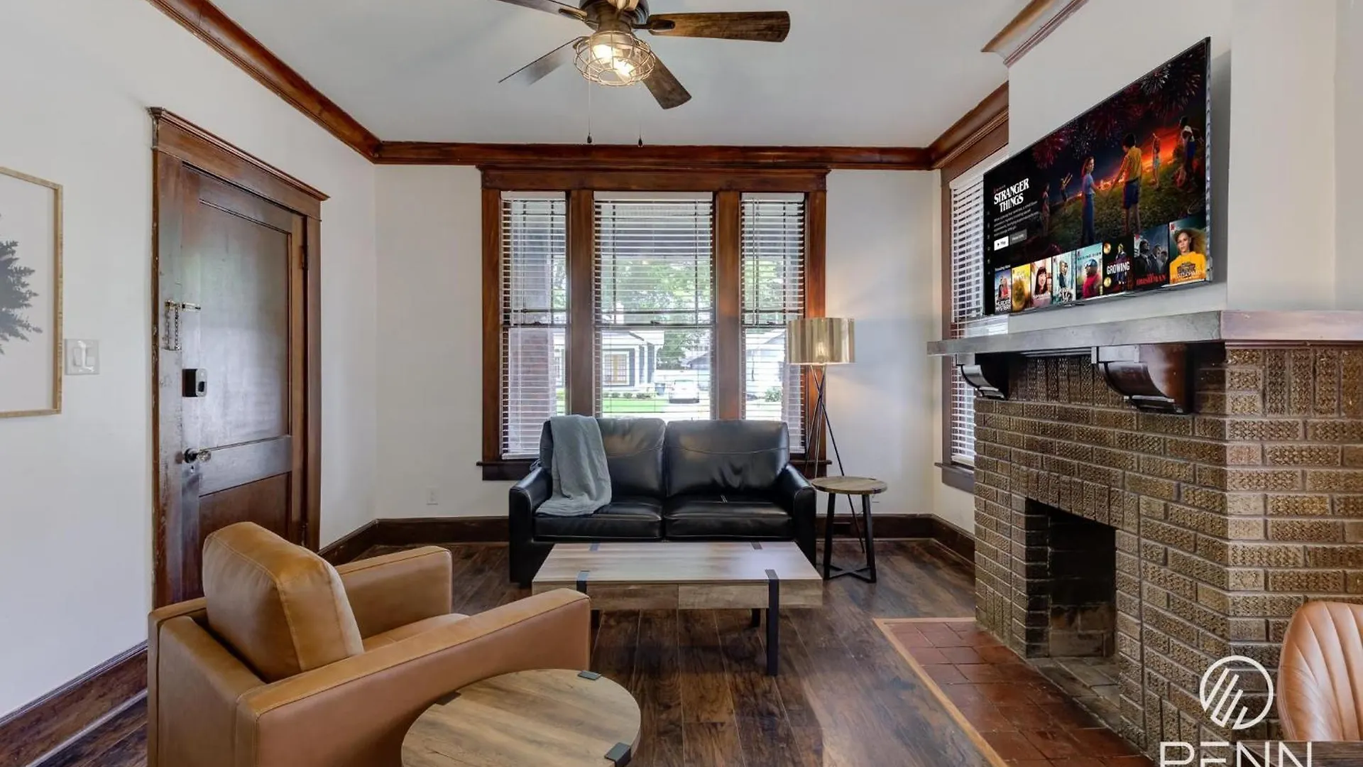 Central, Bright & Modern In Cooper Young Memphis