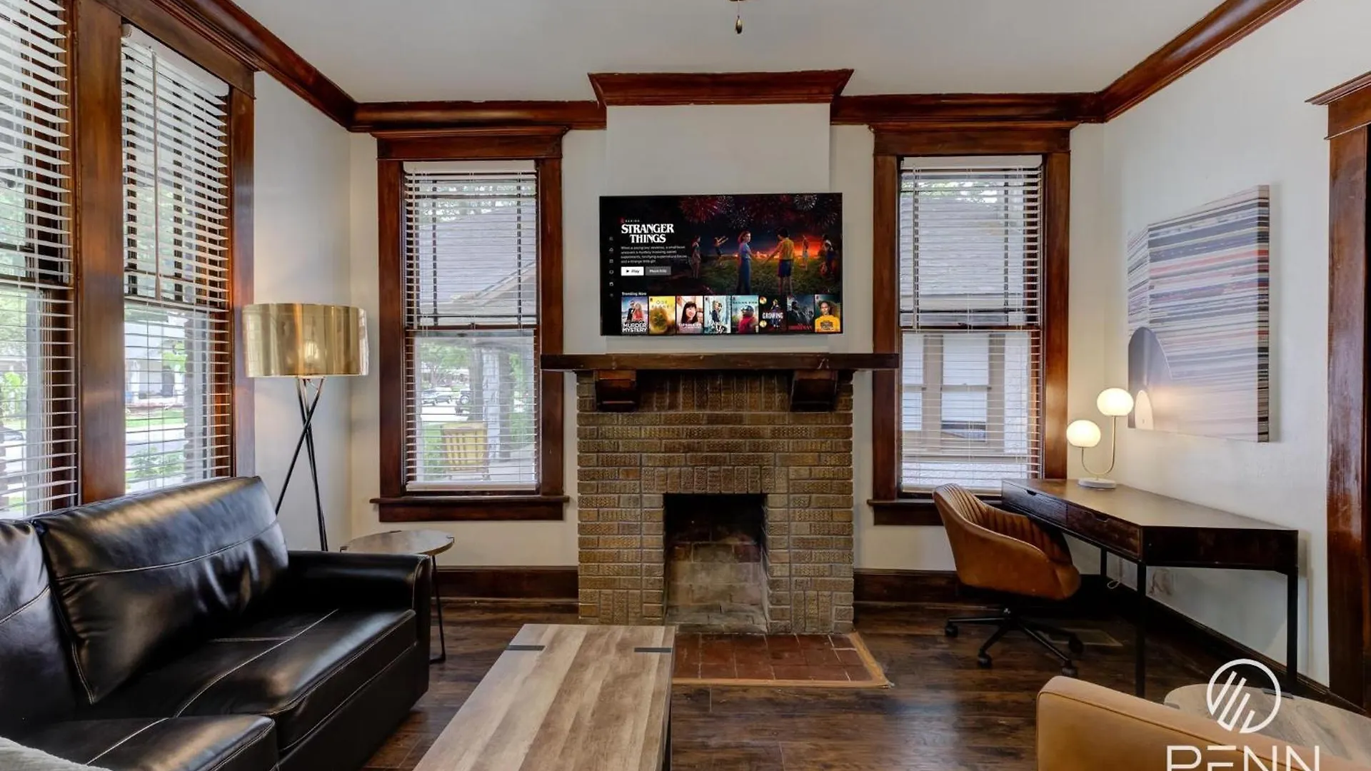 Central, Bright & Modern In Cooper Young Memphis