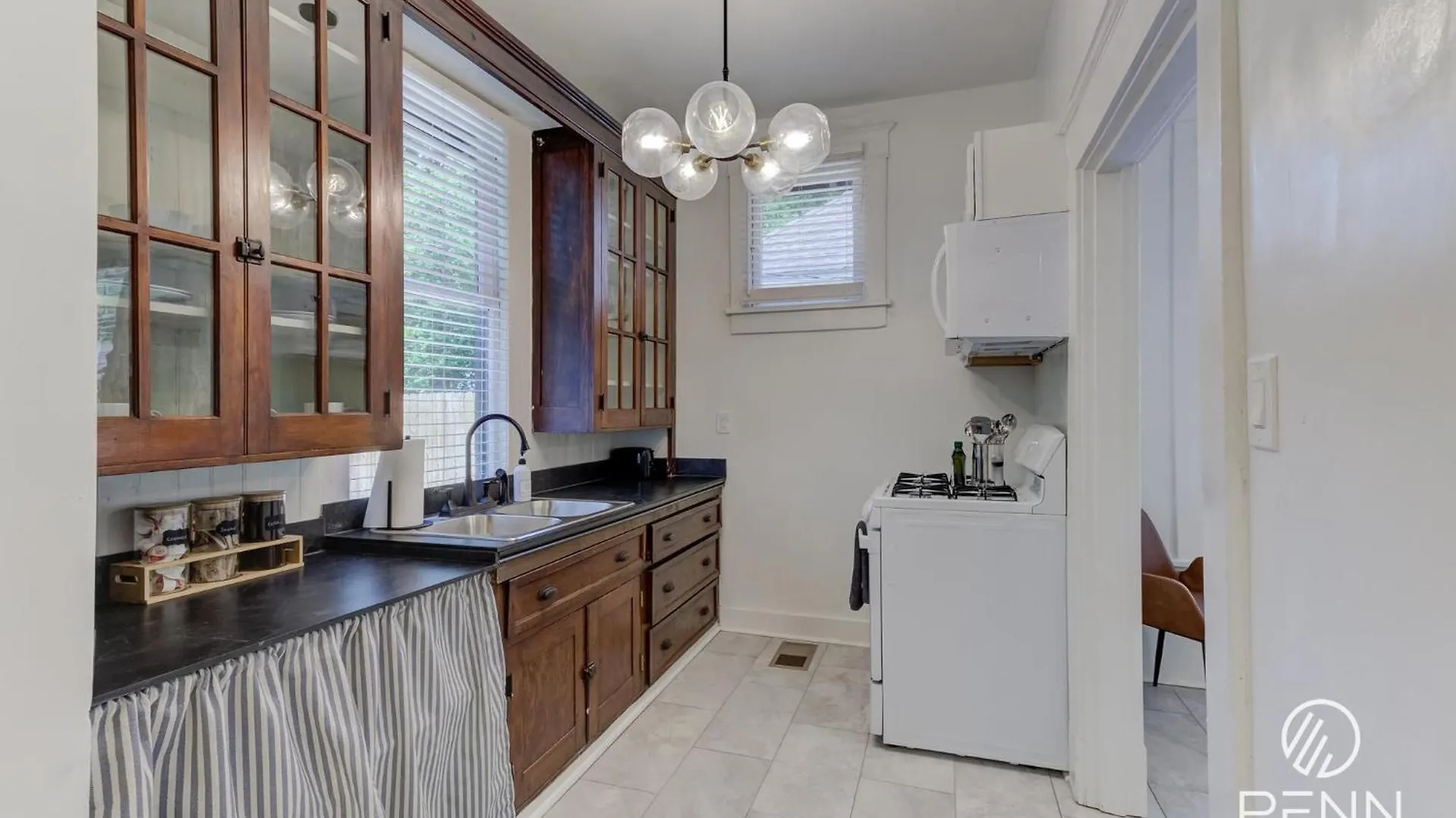 Central, Bright & Modern In Cooper Young Memphis 0*,  United States